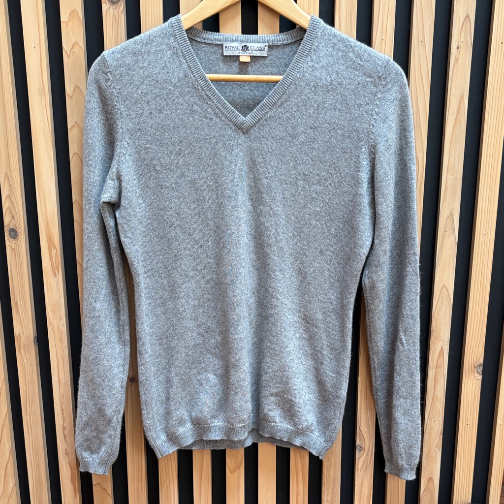 Silk & Cashmere Gray V-Neck Sweater